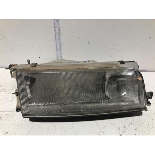 Toyota Camry Right Head Light SV21 10/1989-01/1993