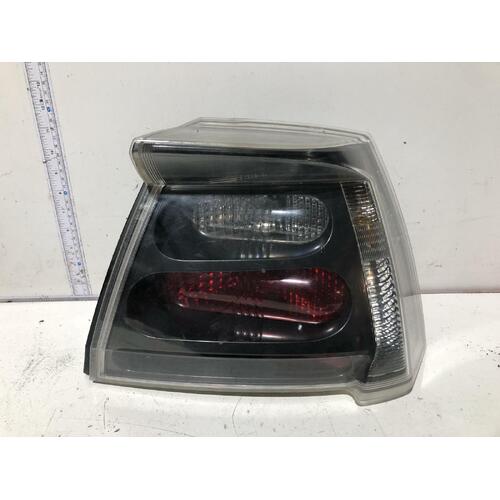 Mitsubishi 380 RightTaillight DB 09/05-03/08