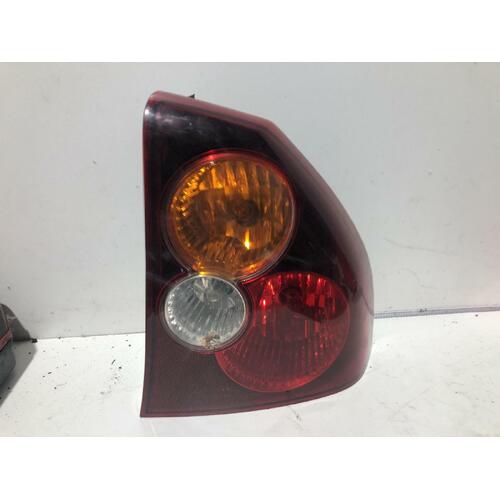 Mitsubishi MAGNA Right Taillight TL-TW Sedan 07/03-08/05 VR