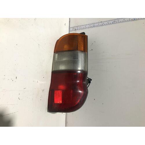 Toyota HIACE Right Taillight RCH12 SBV 10/95-02/04