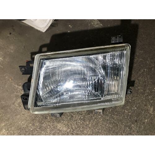 Subaru FORESTER Left Headlight 08/97-01/00