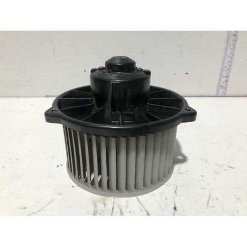 Toyota HILUX Heater Fan Motor 09/97-02/05