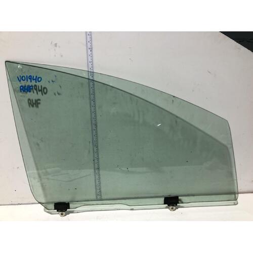 Toyota Estima Right Front Door Glass MCR30 2000-2006