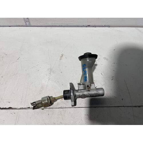 Toyota Hilux Clutch Master Cylinder RZN149 09/1997-10/2001