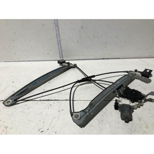 Smart FORFOUR Left Front Window Reg/Motor W454 10/04-11/06 PN 0130822206