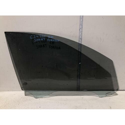 Smart FORFOUR Right Front Door Window Glass W454 10/04-11/06