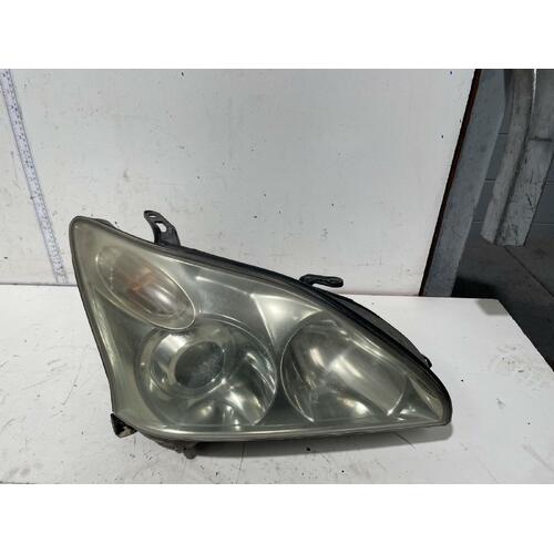 Lexus RX330 Right Head Light MCU38 04/2003-08/2004