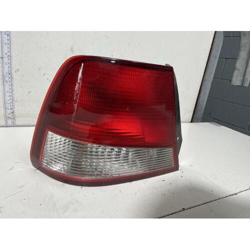 Hyundai Accent Left Tail Light LC 06/2000-02/2003