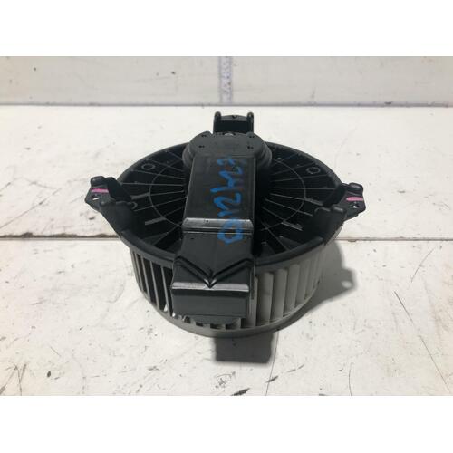 Mitsubishi 380 Heater Fan Motor DB 09/05-03/08 05 06 07 08