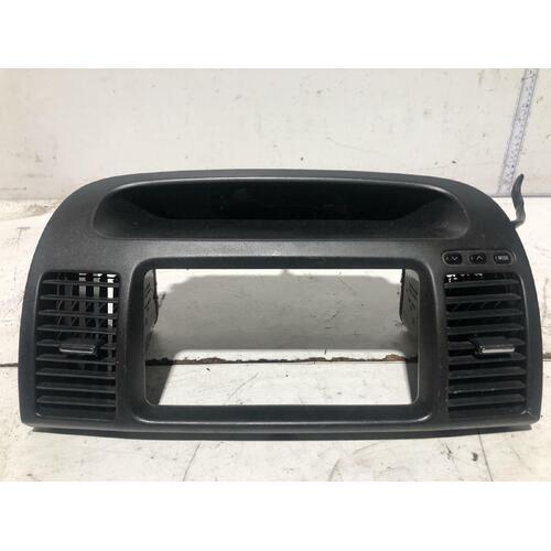 Toyota Camry Display Cluster with Fascia ACV36 08/2002-05/2006