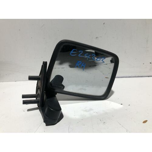 Nissan NAVARA Right Door Mirror D22 Manual 04/97-08/15