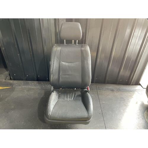 Toyota Prado Right Front Seat GRJ120 02/2003-10/2009