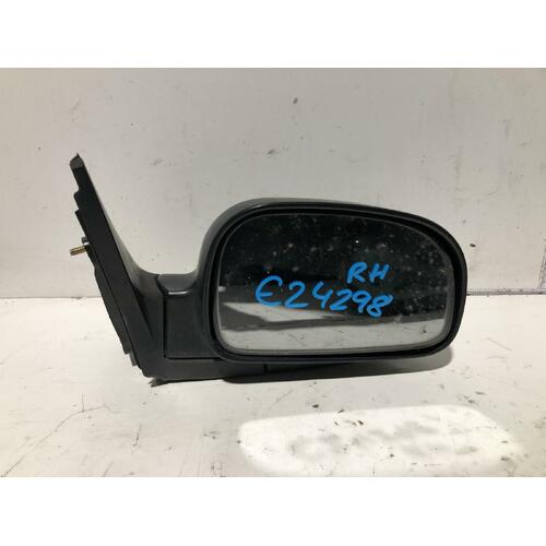 Hyundai SANTA FE Right Door Mirror SM Power 11/00-11/05