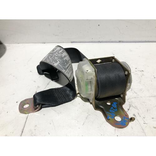 Lexus IS200/IS300 Seat Belt IS200 Left Rear 03/99-10/05