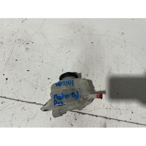 Toyota Kluger Master Cylinder Reservoir GSU40 05/2007-03/2014