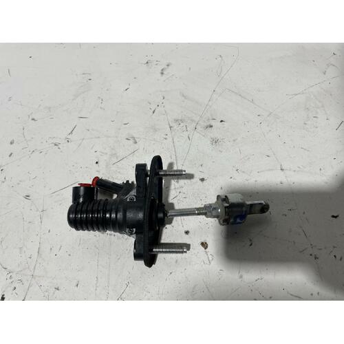 Toyota Corolla Clutch Master Cylinder ZRE152 03/2007-10/2013