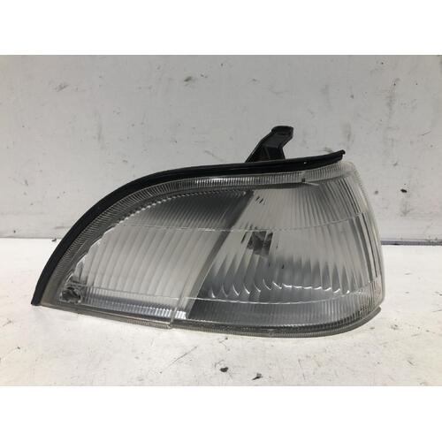 Toyota Corolla Right Corner Light AE92 06/1991-08/1994