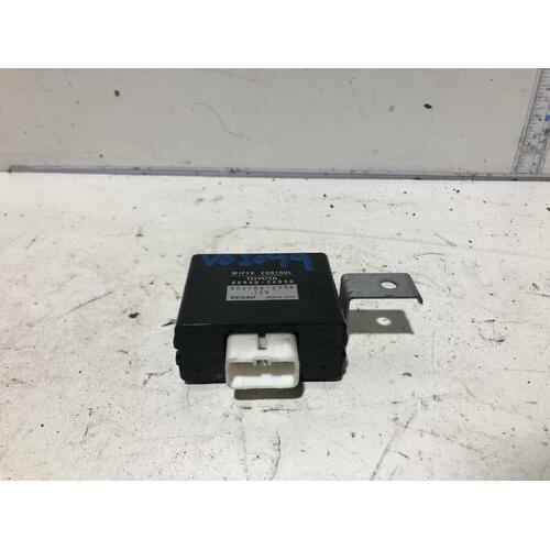 Toyota HIACE Wiper Control Module SBV 10/95-02/04 P/N 85940-26040