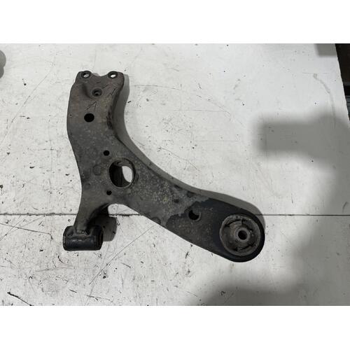 Toyota Corolla Right Front Lower Control Arm ZRE152 03/2007-10/2013