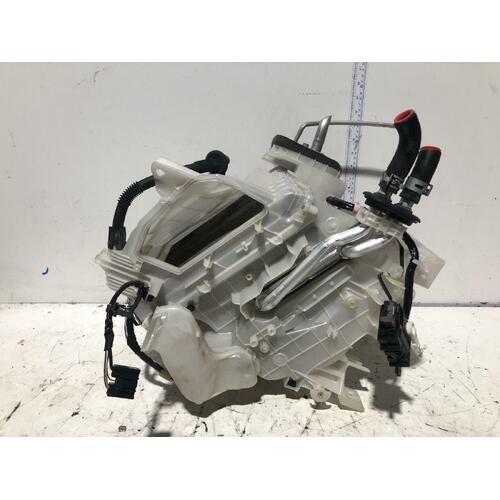 Toyota PRIUS Heat Core NHP10 PRIUS C 12/11-03/20