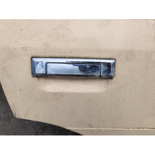 Toyota Corolla Right Rear Outer Door Handle KE70 10/1981-10/1983