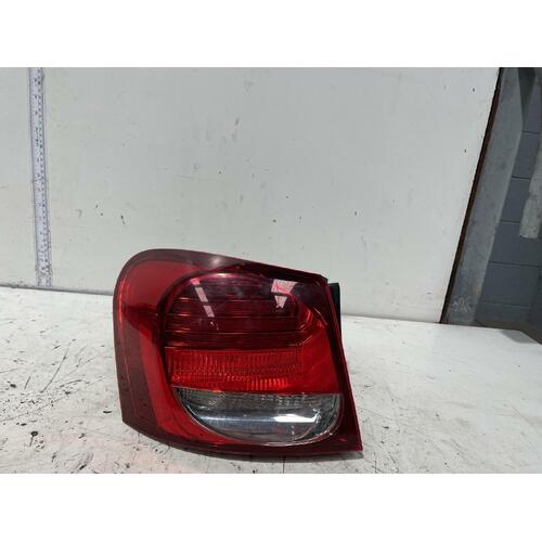 Lexus GS300 Left Tail Light GRS190 03/2005-12/2011