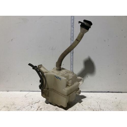 Toyota KLUGER Washer Bottle GSU40-GSU45 05/07-02/14