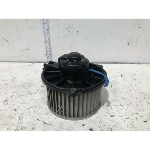 Toyota PRADO Heater Fan Motor 95 SERIES 07/96-07/99