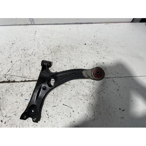 Toyota Corolla Right Front Lower Control Arm ZZE122 12/2001-06/2007