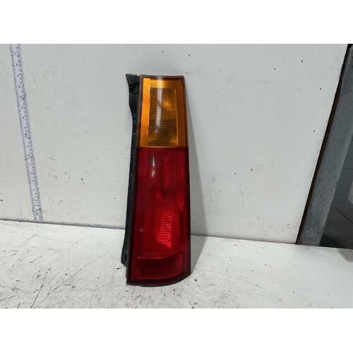 Honda CRV Right Tail Light RD1 12/1995-11/2001