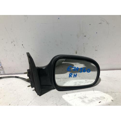 Daihatsu SIRION Right Door Mirror M100/M101 Power 06/98-02/05