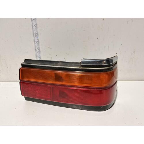 Toyota CAMRY Right Taillight SV21 Sedan 10/89-01/93