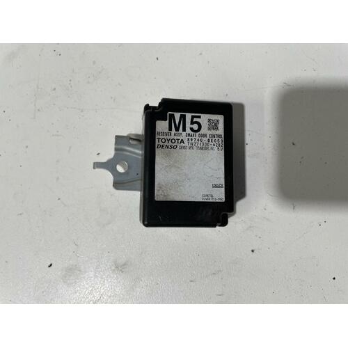 Toyota Kluger Smart Door Control Receiver Module GSU55 03/2014-02/2021