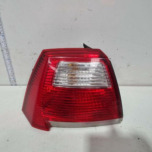 Mitsubishi 380 Left Tail Light Platinum Type 09/05-03/08