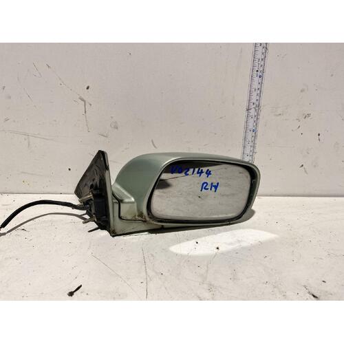 Toyota CAMRY Right Door Mirror MCV36 08/02-05/06