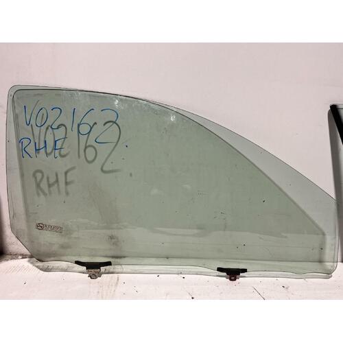 Toyota ECHO Right Front Door Window Glass NCP10 3DR Hatch 10/99-09/05