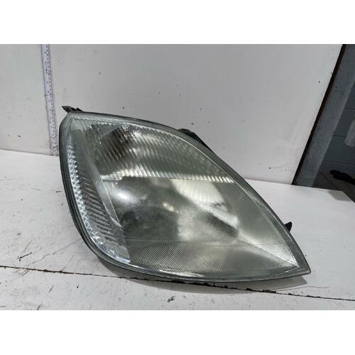 Ford Fiesta Right Head Light WP 03/2004-10/2005