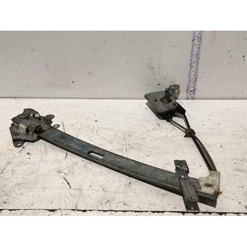 Nissan PINTARA Right Front Window Reg/Motor R31 Manual 06/86-10/90