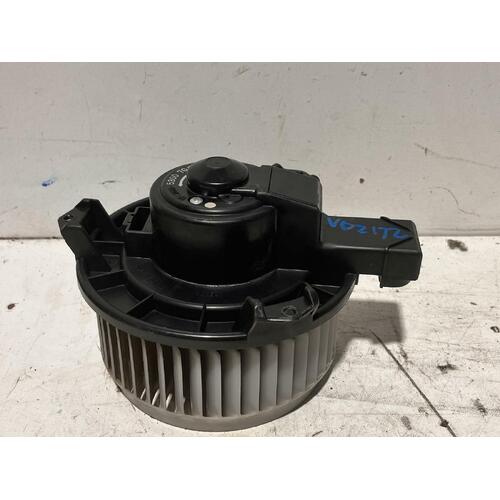 Toyota Prado Front Heater Fan Motor GRJ120 02/2003-10/2009