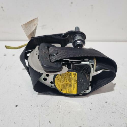 Toyota Estima Left Front Seatbelt XR50 05-19