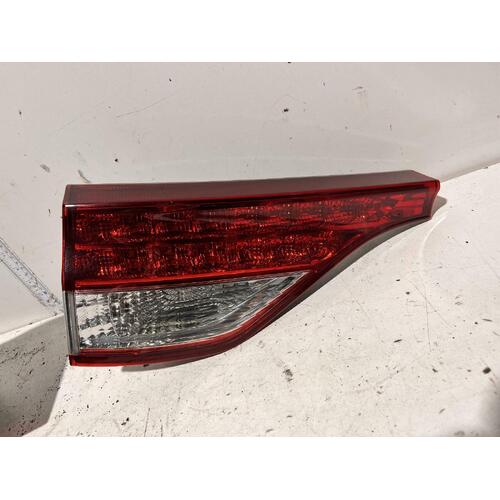 Toyota ESTIMA Rear Garnish XR50 Left Tailgate Lamp 09-19 Import