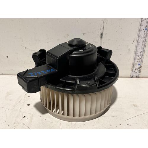 Toyota Prado Front Heater Fan Motor KDJ120 02/2003-10/2009