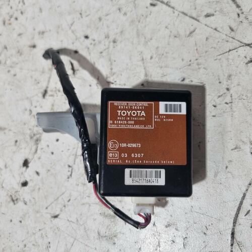 Toyota Hilux Reciever Door Control Module KUN16R 03/05-08/15