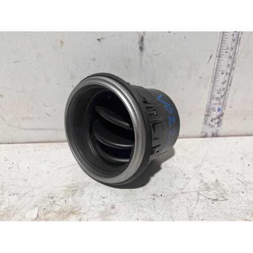 Toyota 86 Outer Left A/C Vent ZN6 04/2012-09/2021