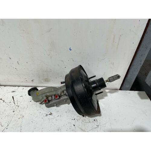 Nissan Maxima Brake Booster with Master Cylinder J31 02/2002-05/2009