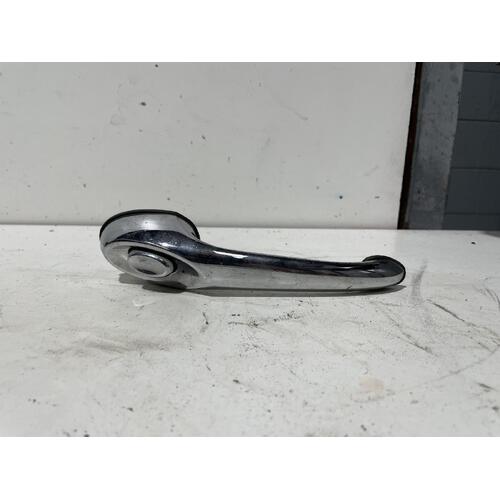 Chrysler PT Cruiser Right Front Outer Door Handle 12/2005-07/2010