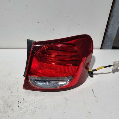 Lexus GS Right Tail Light GS300 190 SERIES 03/05-12/11