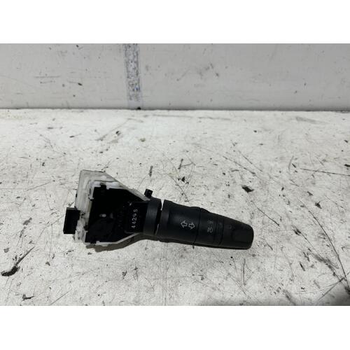 Nissan Maxima Flasher Switch J31 02/2002-12/2005