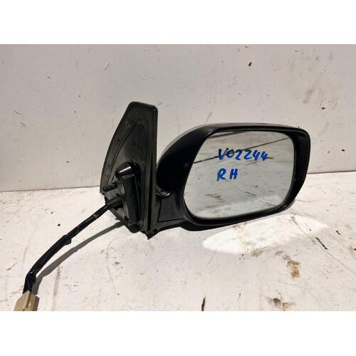 Toyota RAV4 Right Door Mirror ACA23 07/00-10/05 Power