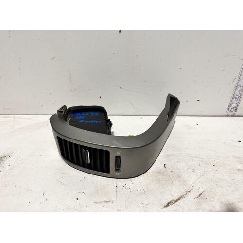 Toyota PRIUS Dash Vent NHW20 Left Outer Dash 10/03-04/09 